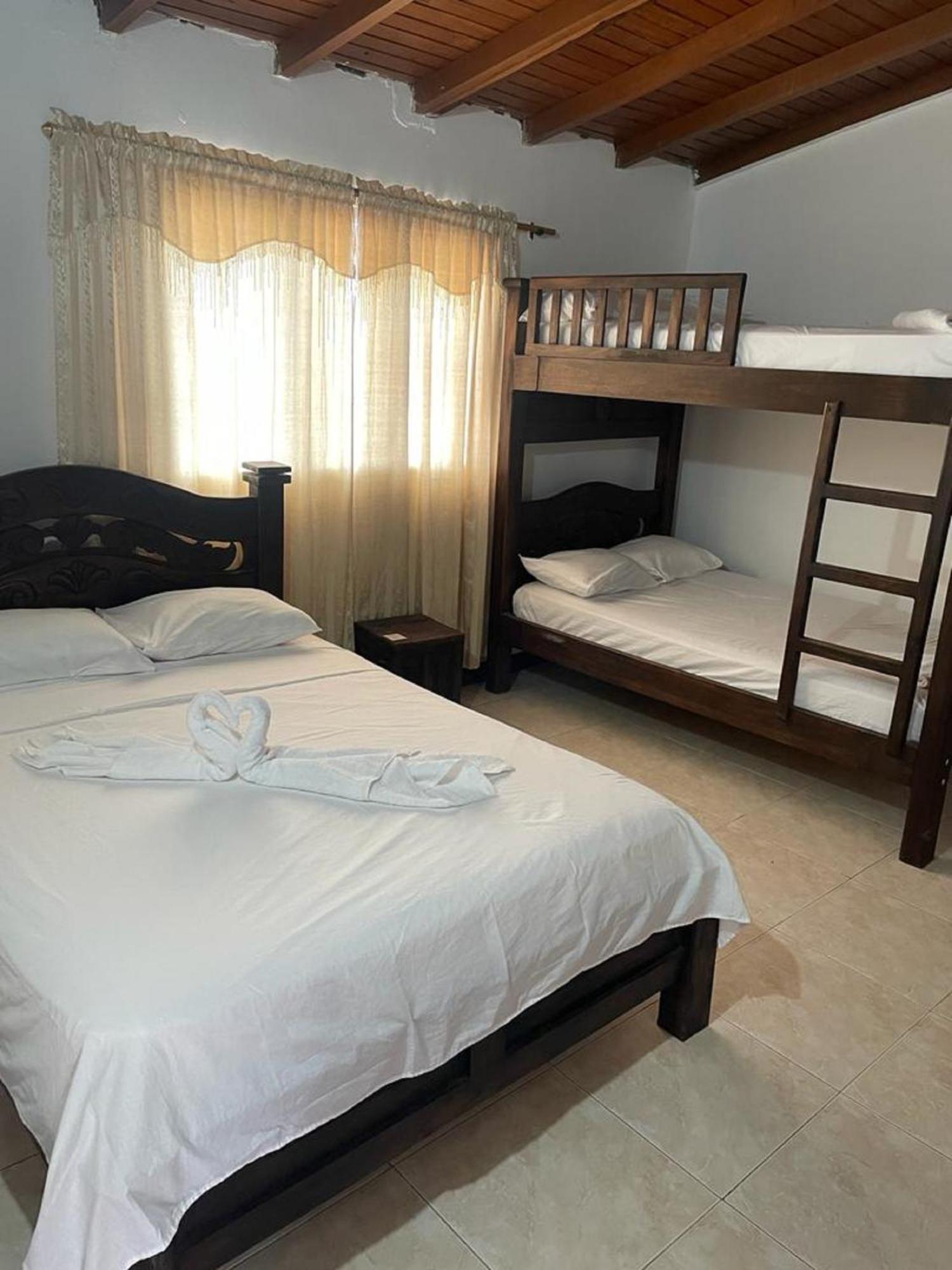 Hotel La Casona Chinacota Bagian luar foto